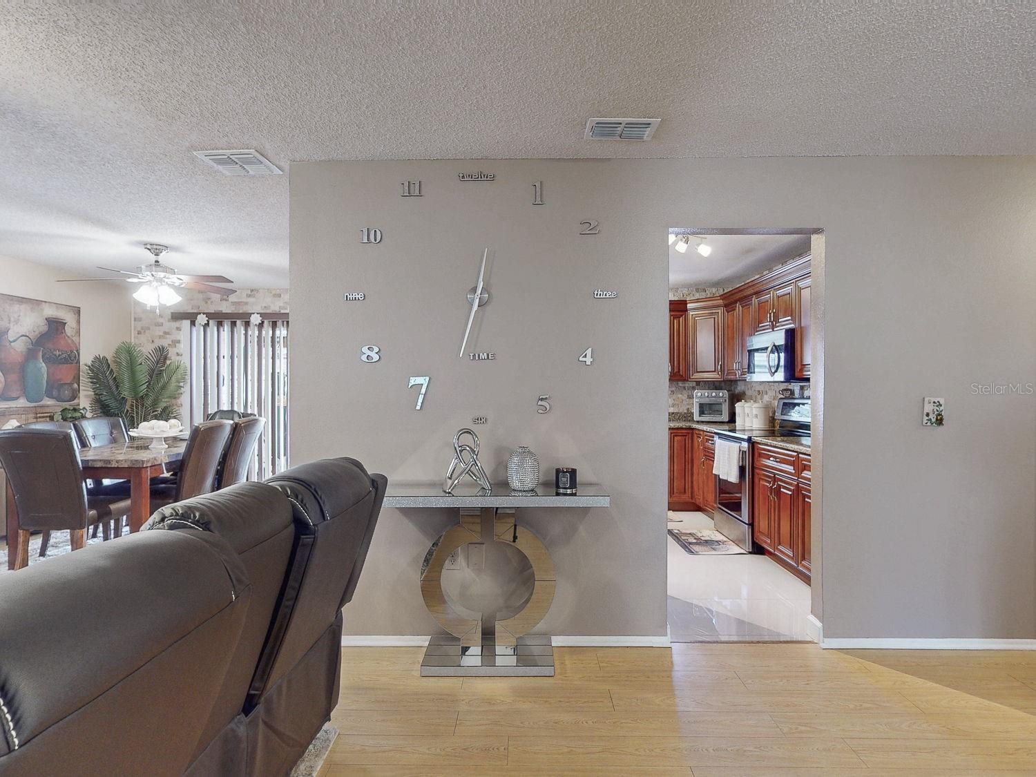 OAK VIEW MANOR - Residential