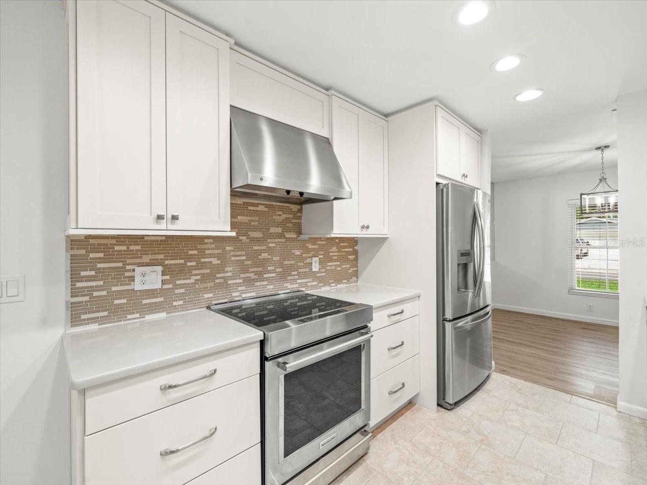 4016 WINDTREE DRIVE