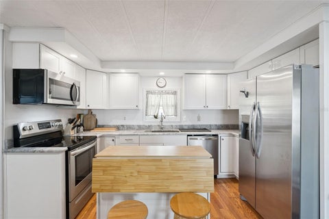 Tiny photo for 20 Hawaiian Way, Leesburg, FL 34788 (MLS # O6436237)