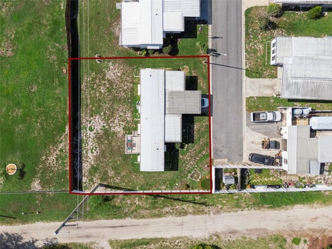 Tiny photo for 20 Hawaiian Way, Leesburg, FL 34788 (MLS # O6436237)