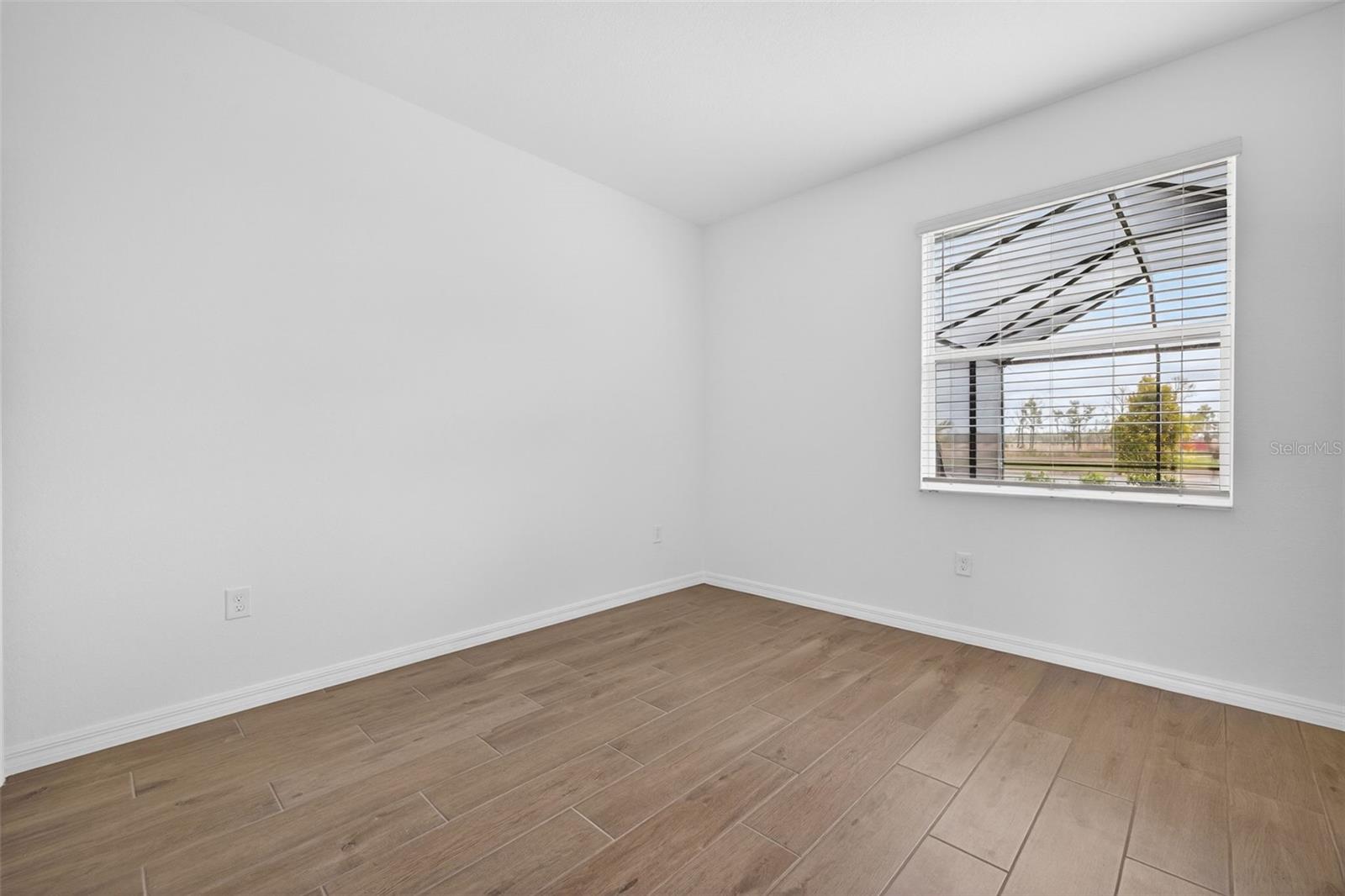 TUCKERS POINTE PH 1 - Residential