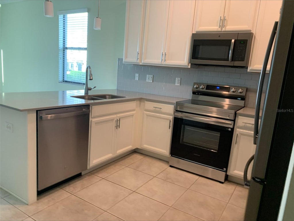 Photo of 8525 Zoeller Hills Drive, Davenport, FL 33896 (MLS # S5159905)