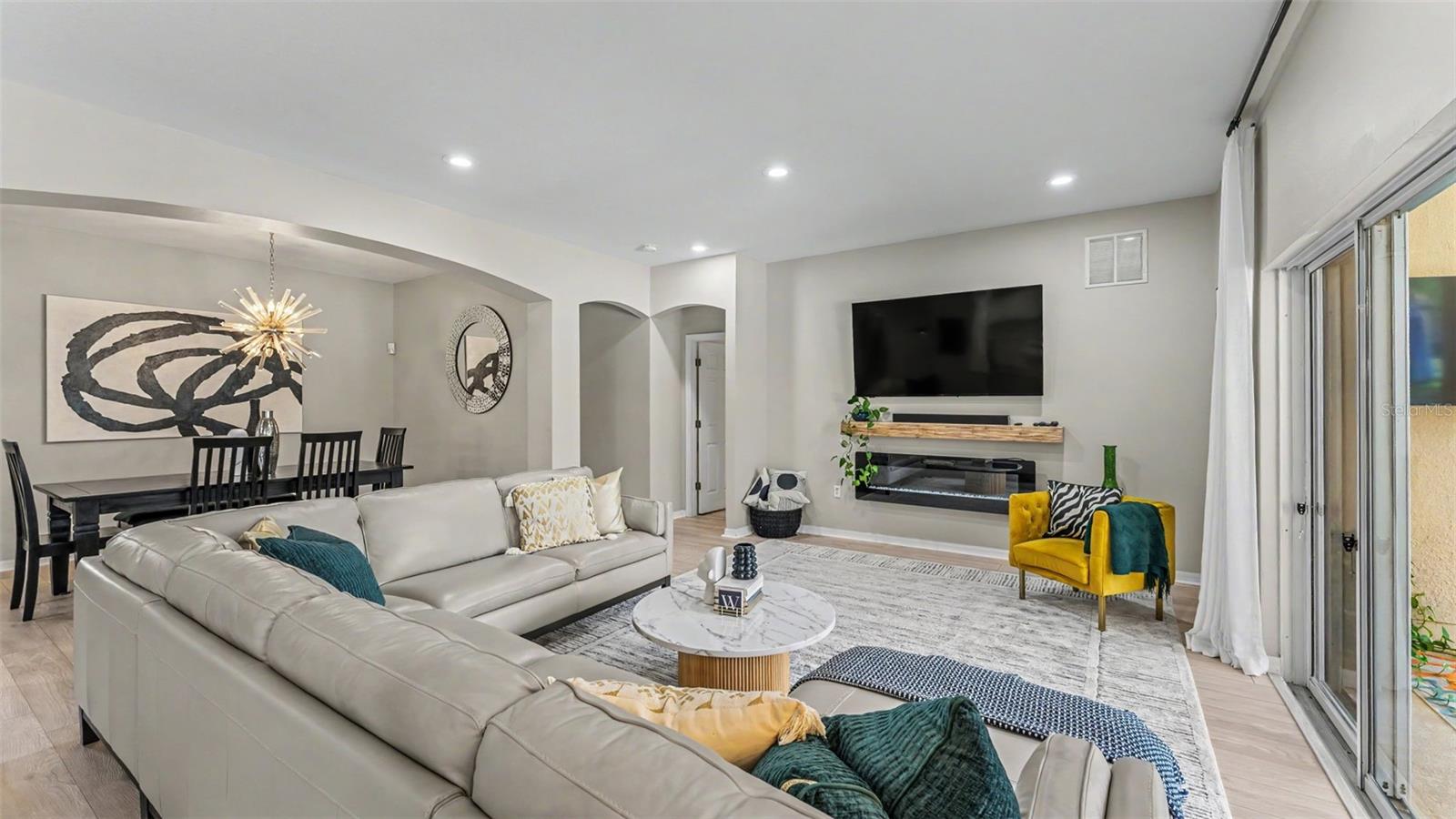 BELLALAGO PH 4P - Residential
