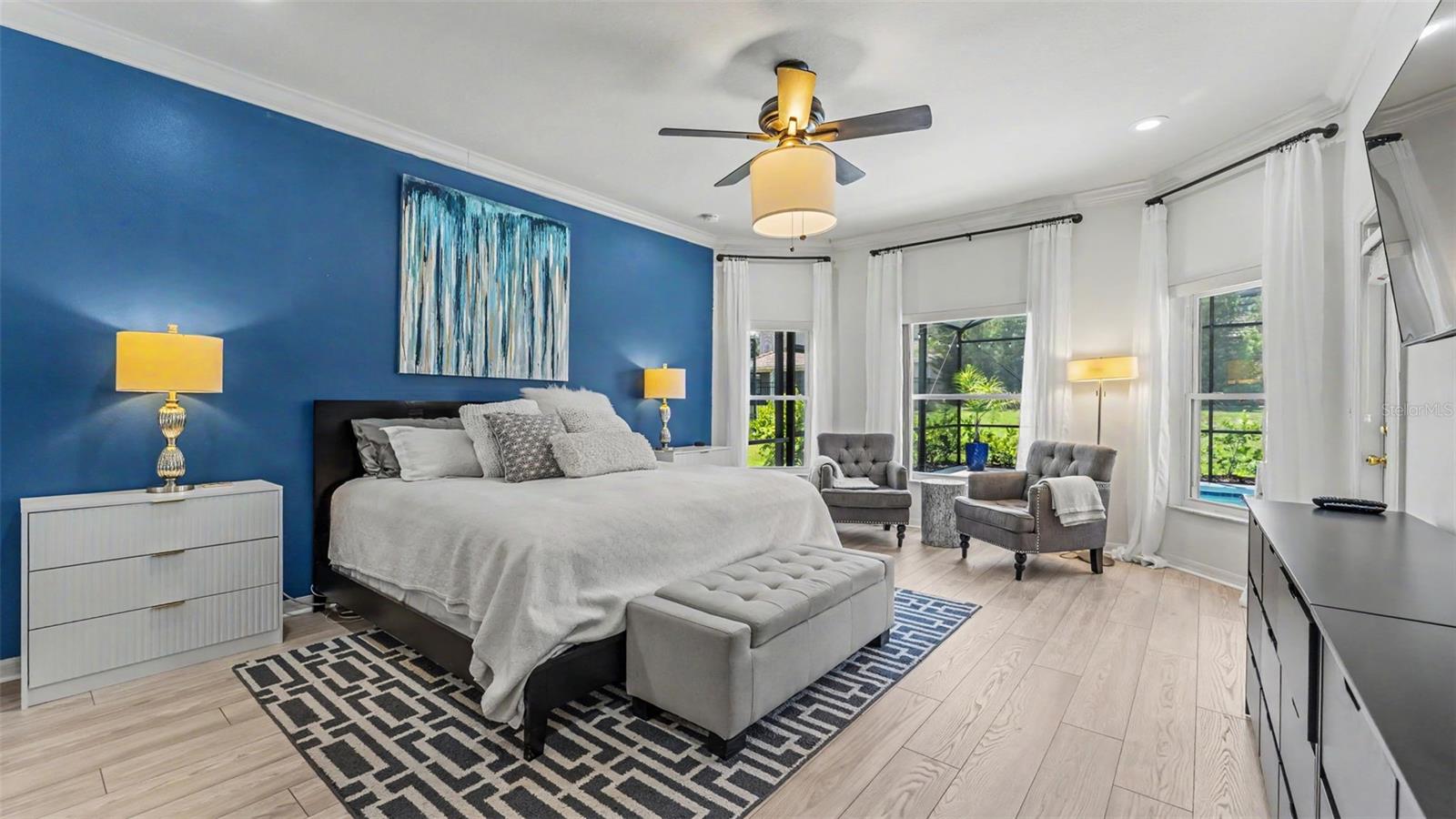 BELLALAGO PH 4P - Residential