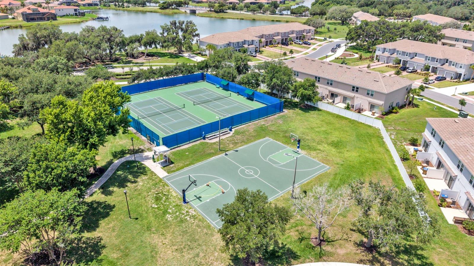 BELLALAGO PH 4P - Residential