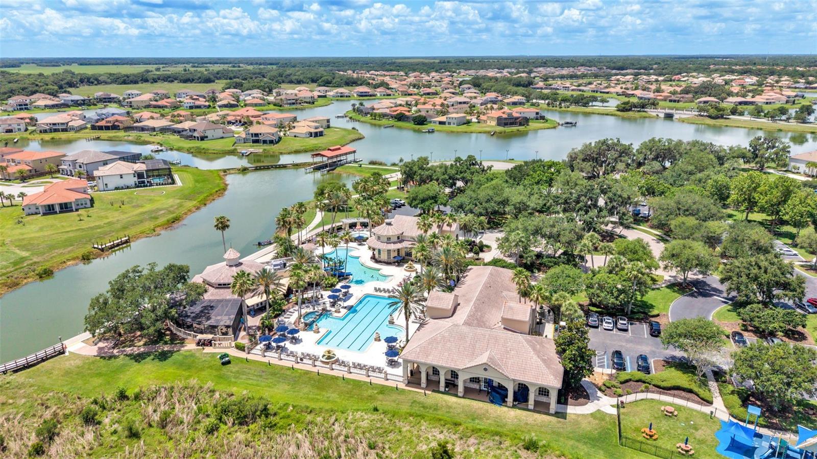BELLALAGO PH 4P - Residential