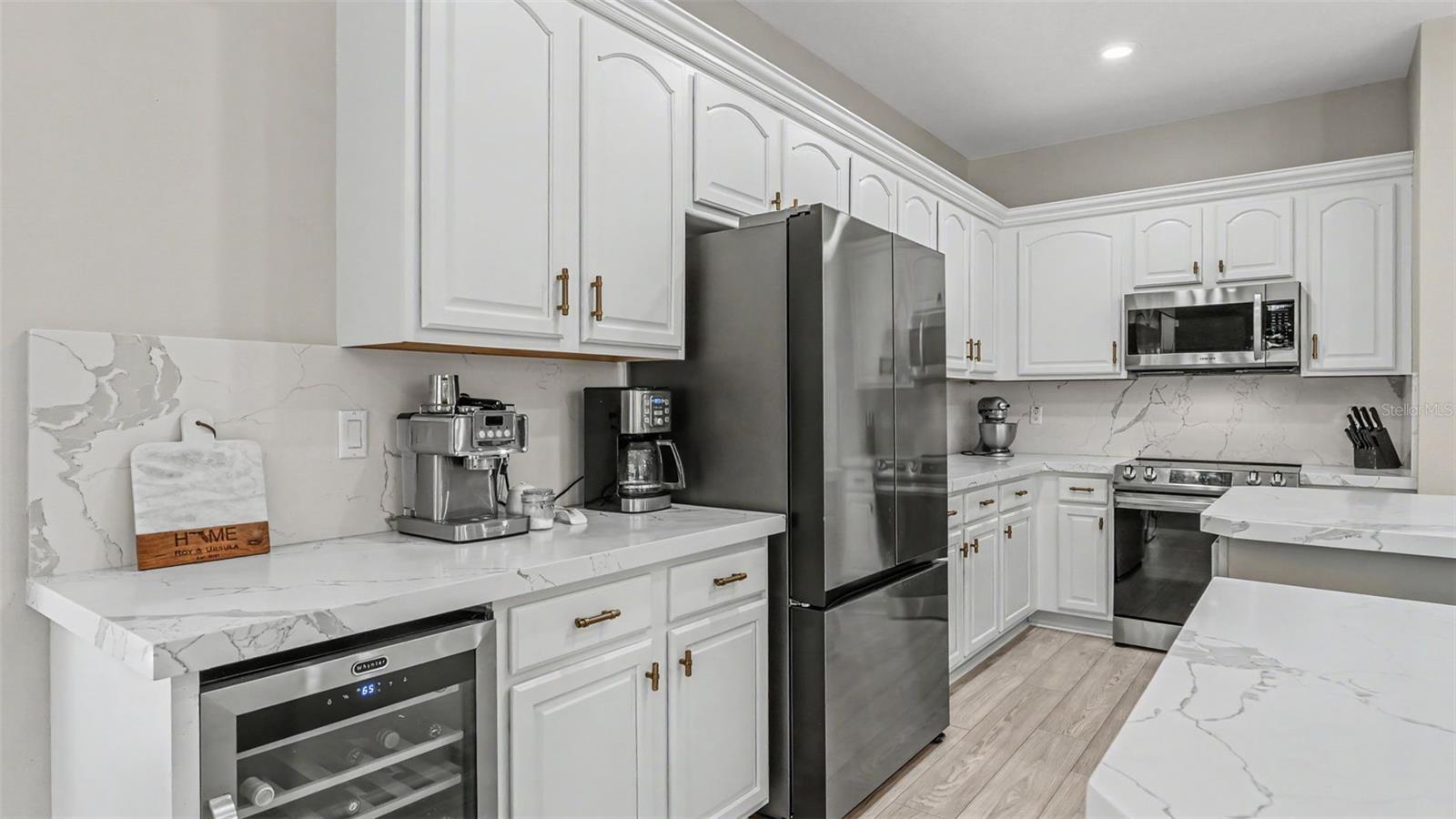 BELLALAGO PH 4P - Residential