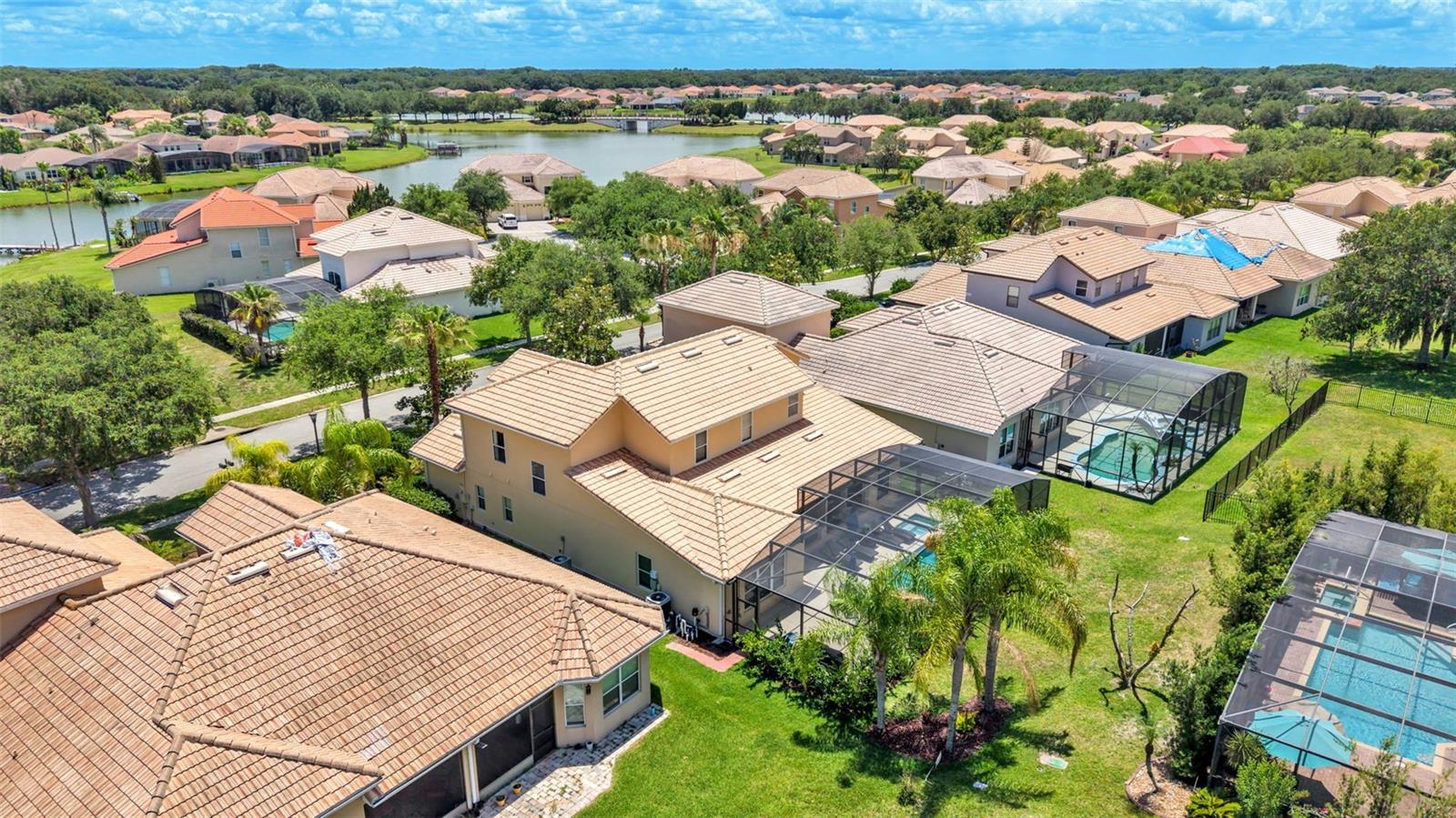 BELLALAGO PH 4P - Residential