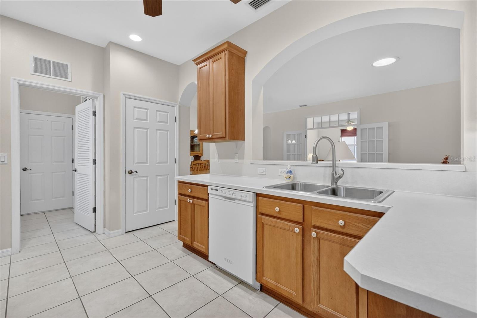 ROYAL HIGHLANDS PH 02-B LT 1317 PB 50 PG - Residential