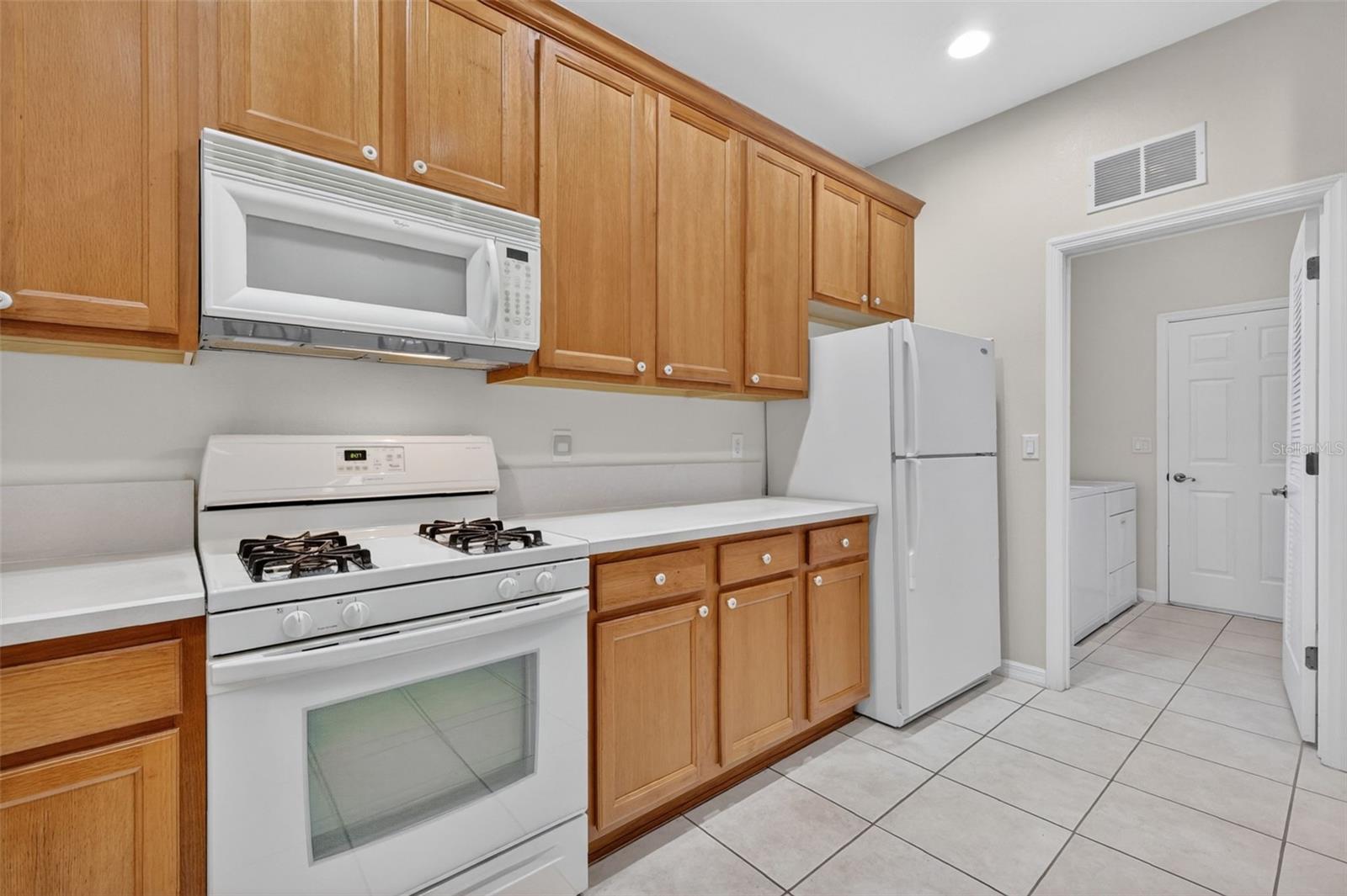 ROYAL HIGHLANDS PH 02-B LT 1317 PB 50 PG - Residential