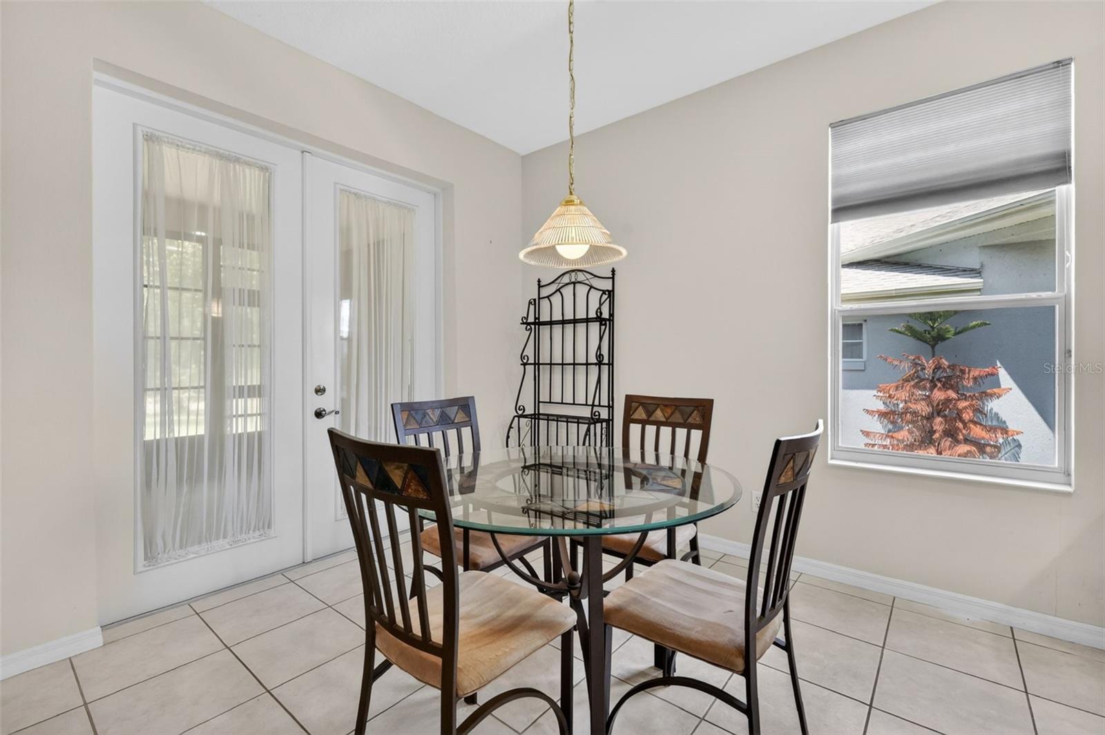 ROYAL HIGHLANDS PH 02-B LT 1317 PB 50 PG - Residential