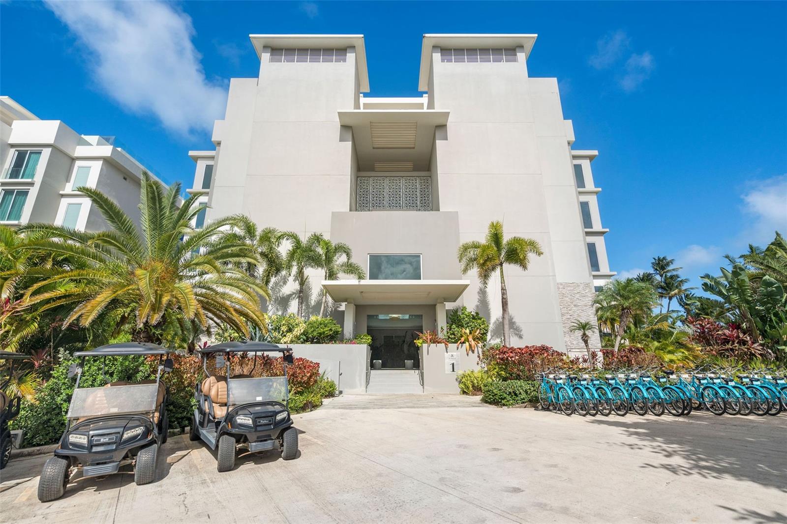 OCEAN DRIVE AT THE ST. REGIS BAHIA BEACH - Residential