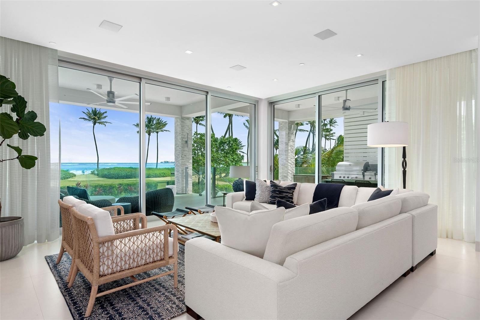 OCEAN DRIVE AT THE ST. REGIS BAHIA BEACH - Residential