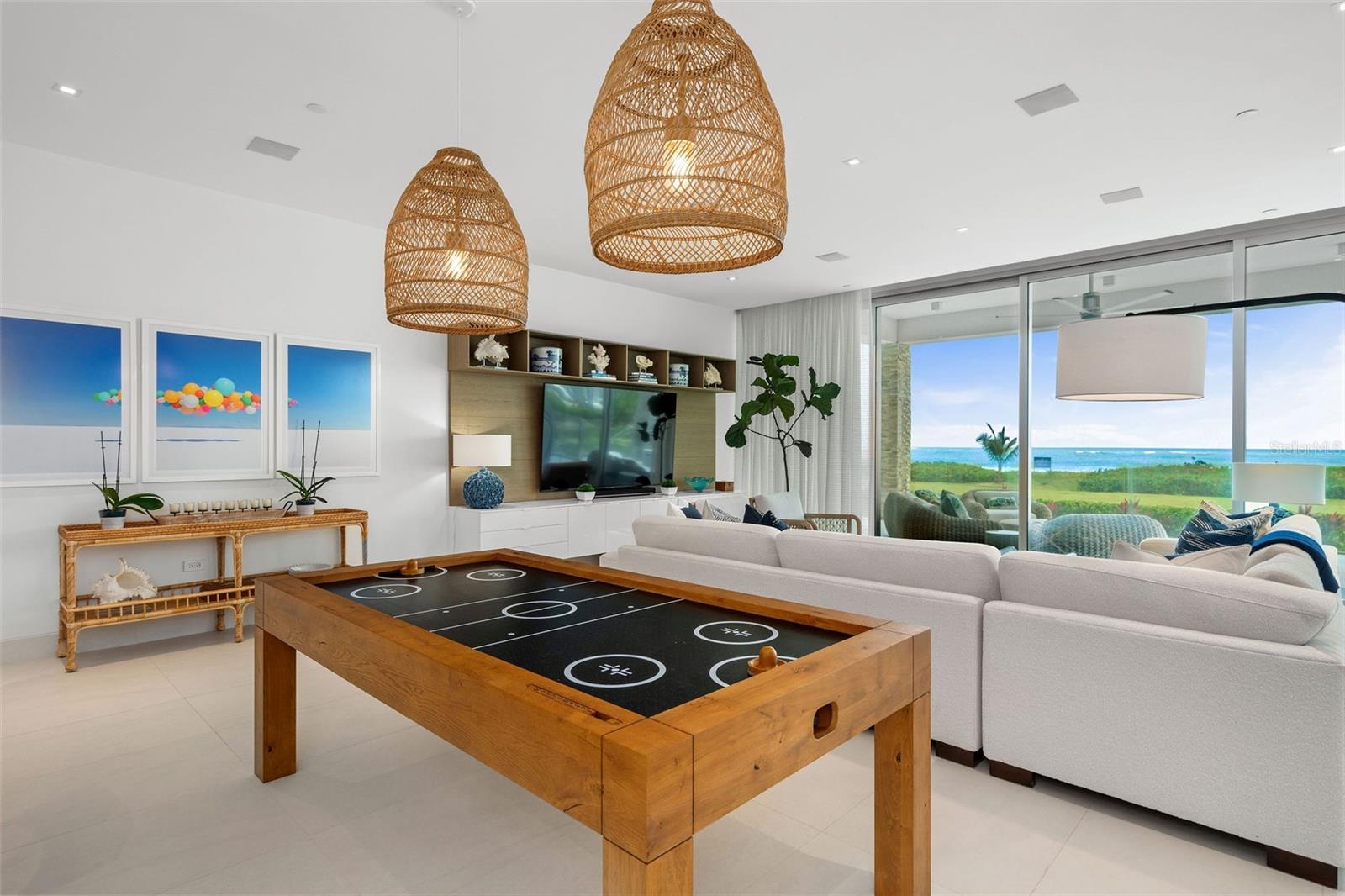 OCEAN DRIVE AT THE ST. REGIS BAHIA BEACH - Residential