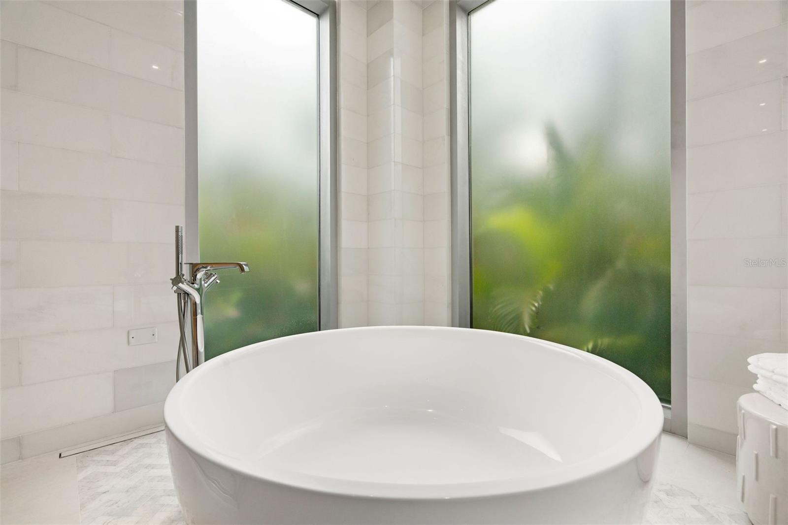 OCEAN DRIVE AT THE ST. REGIS BAHIA BEACH - Residential