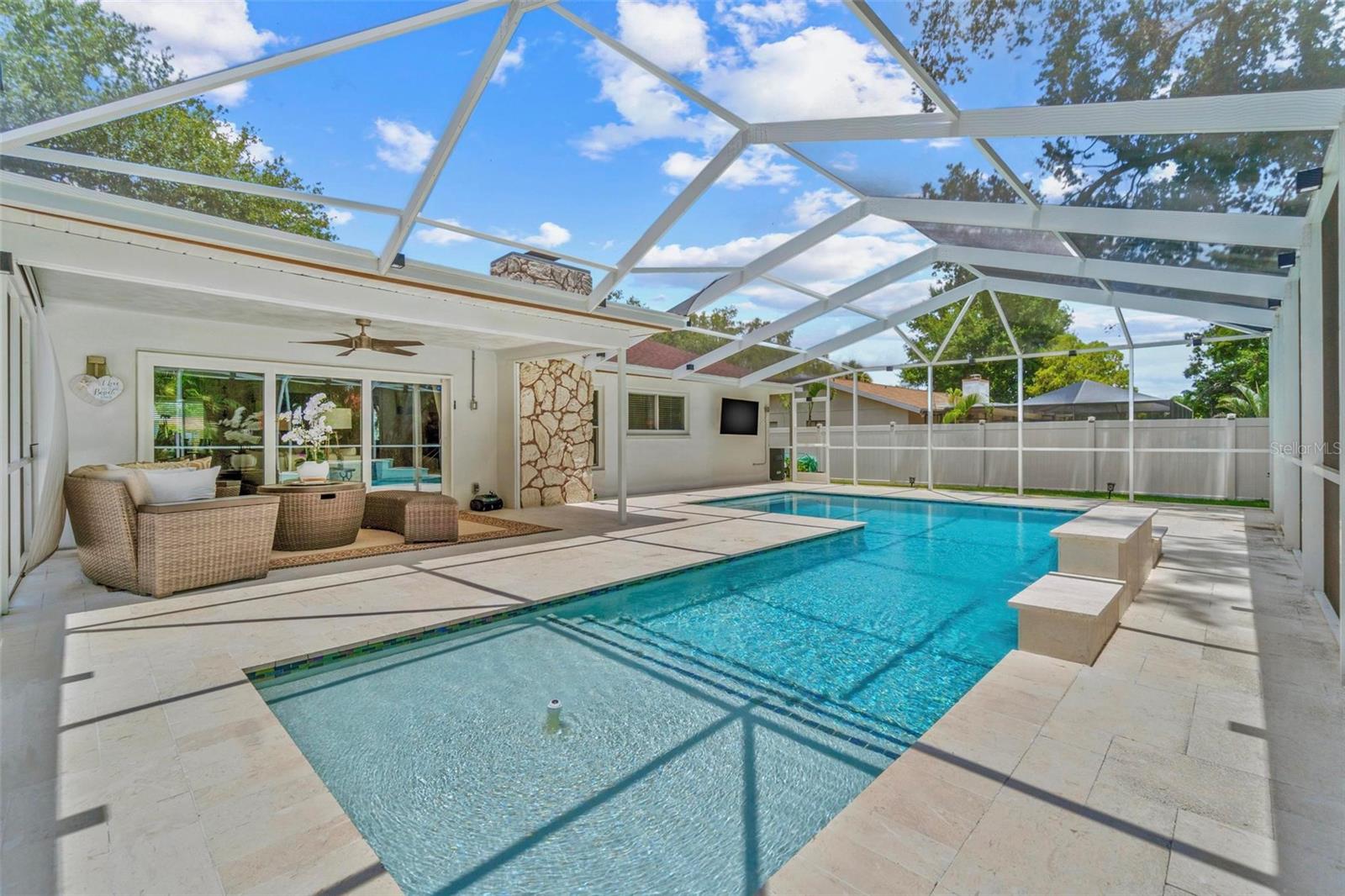 2824 PADDOCK DRIVE