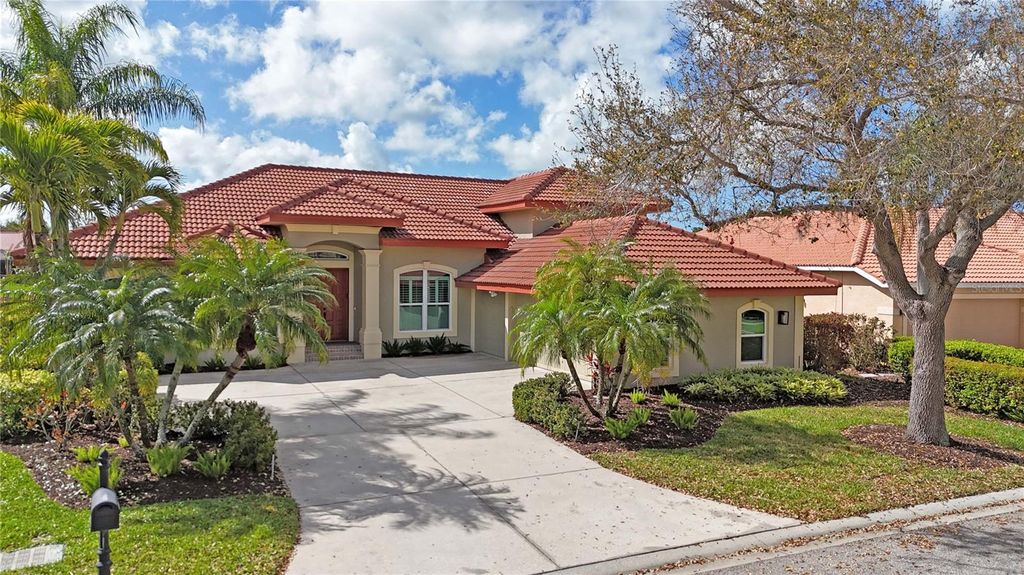 Photo of 4980 Sabal Lake Circle, Sarasota, FL 34238 (MLS # A4685073)