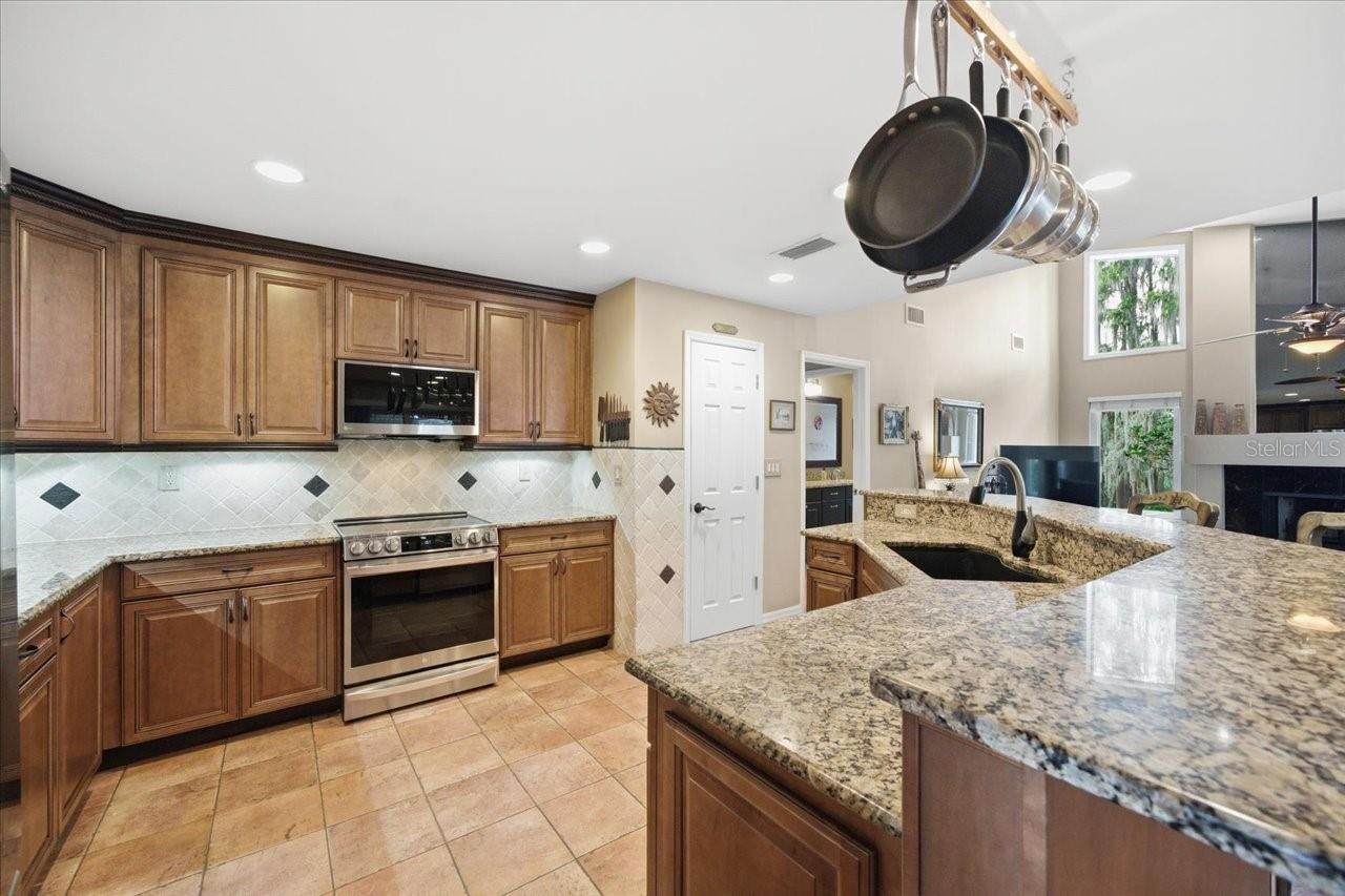 LAKE KELL CROSSINGS - Residential