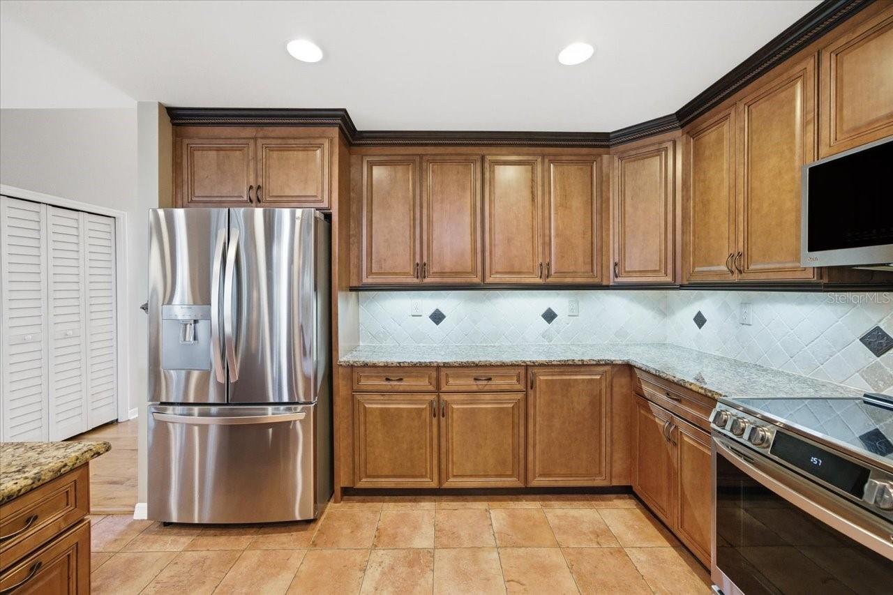 LAKE KELL CROSSINGS - Residential