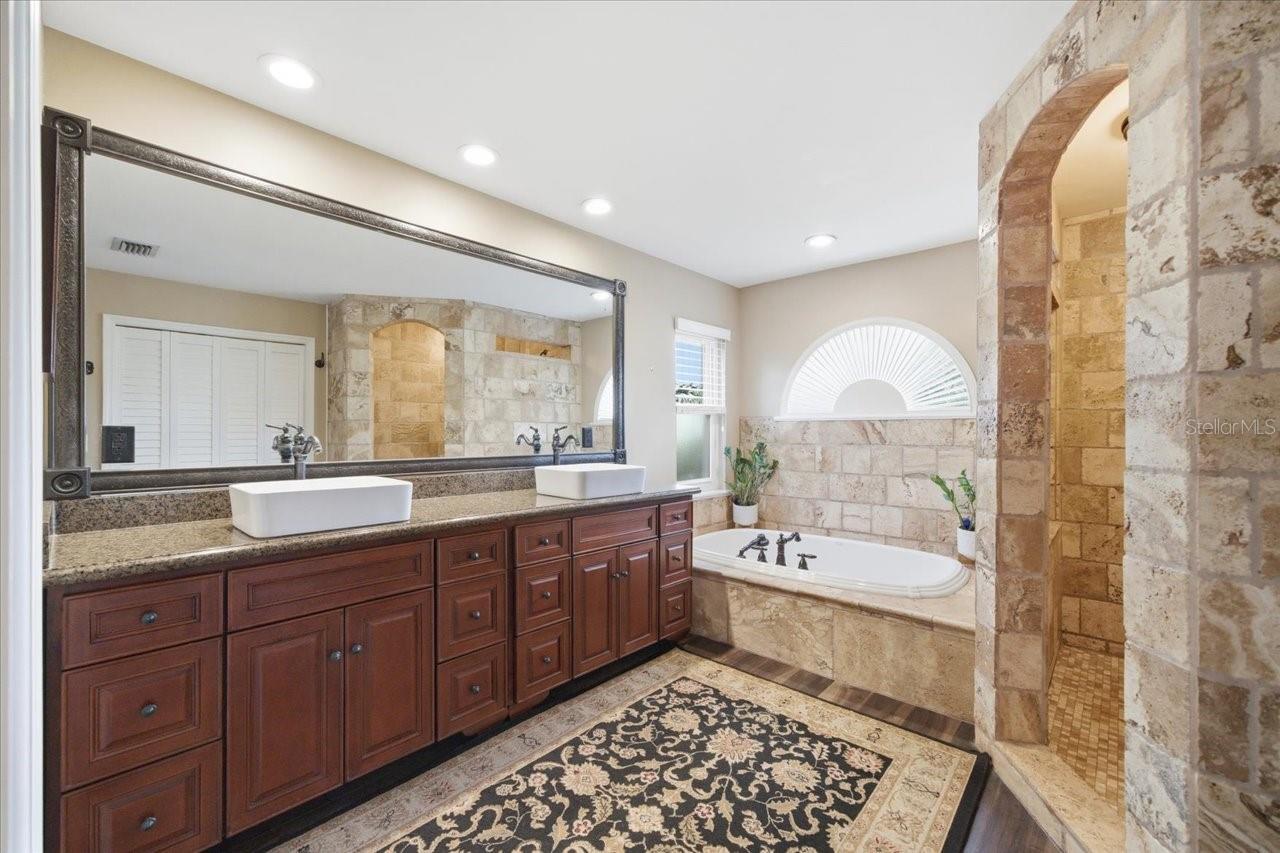 LAKE KELL CROSSINGS - Residential