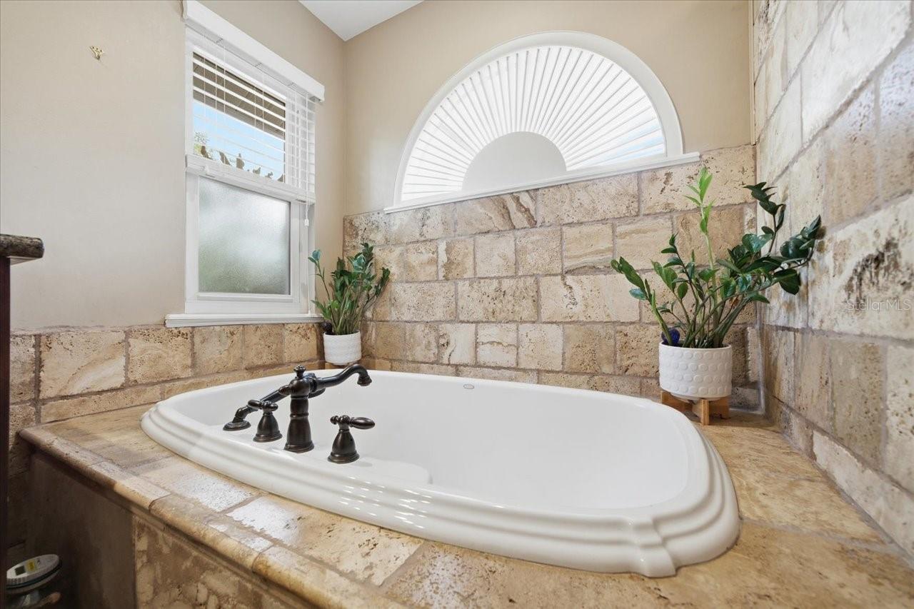 LAKE KELL CROSSINGS - Residential