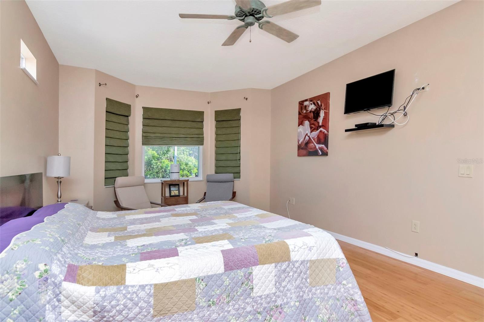 GROVES PH 03 - Residential