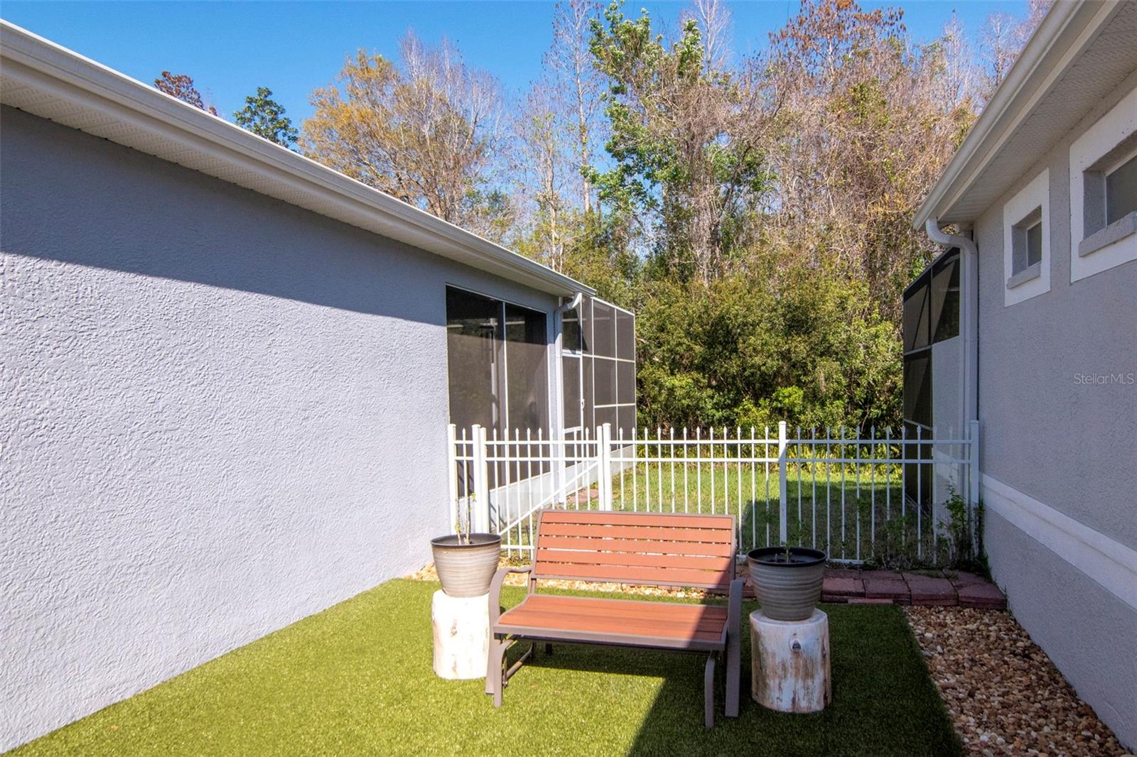 GROVES PH 03 - Residential