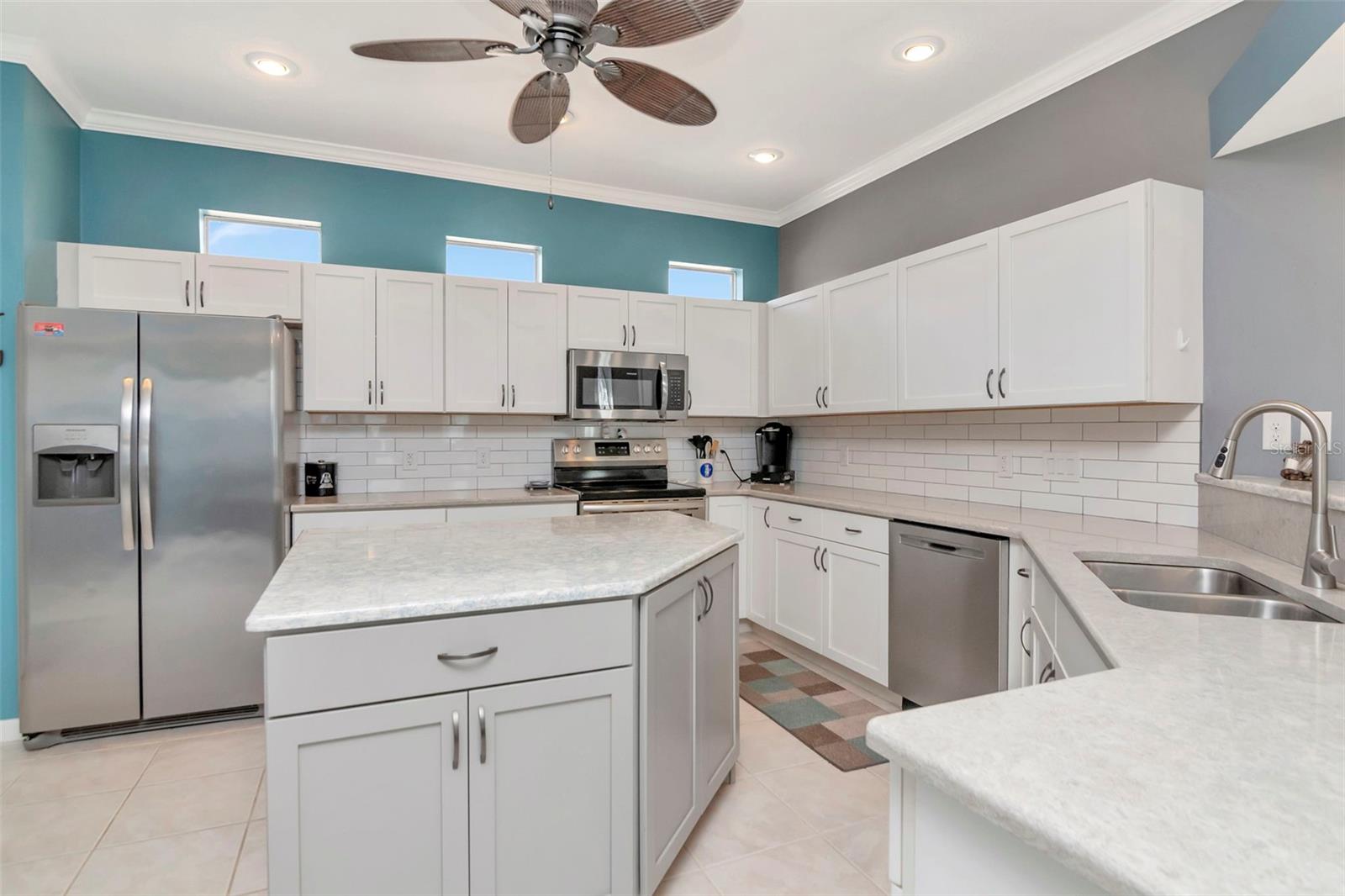 GROVES PH 03 - Residential