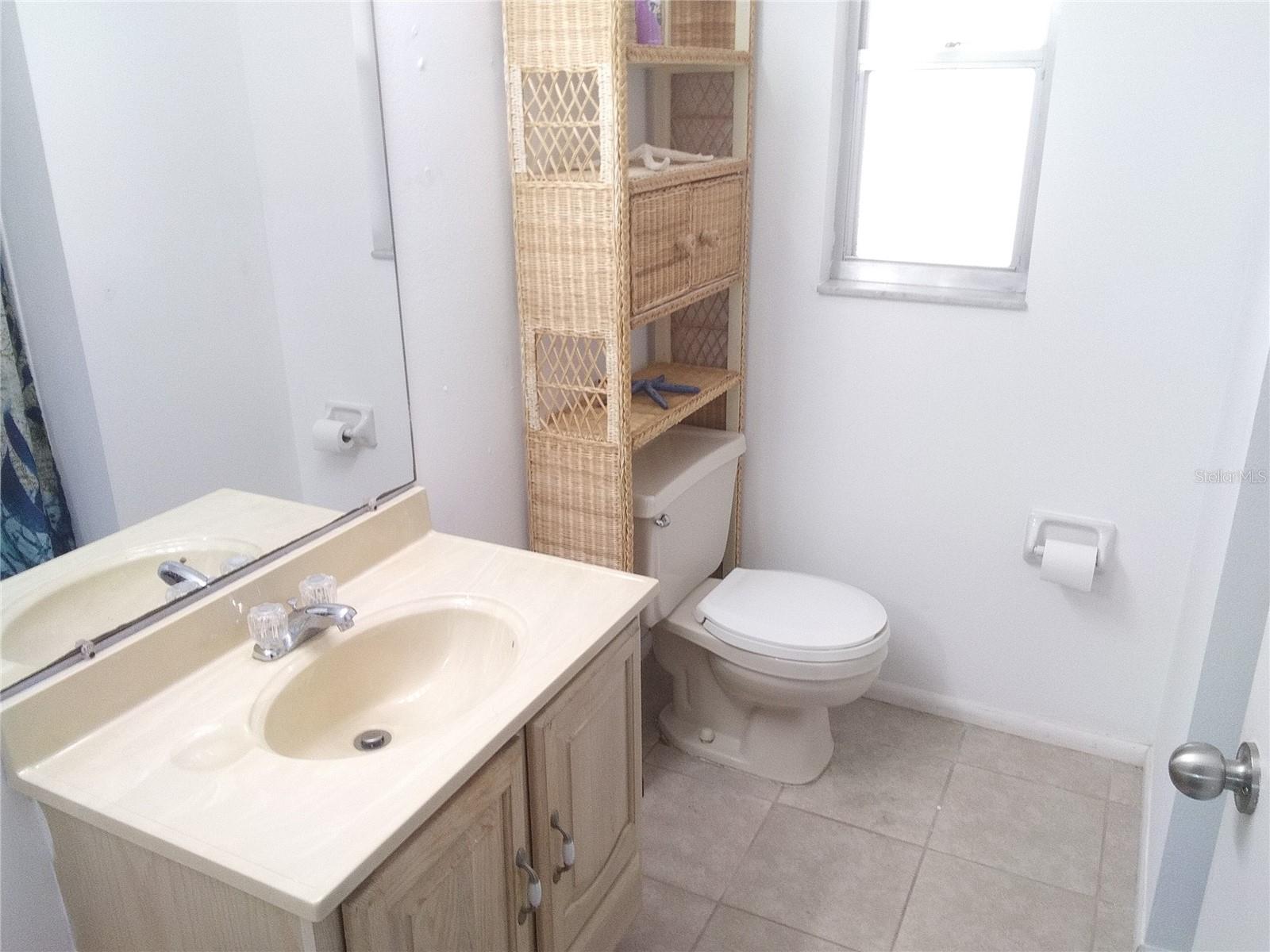 DESOTO SQUARE VILLAS PH I - Residential Lease