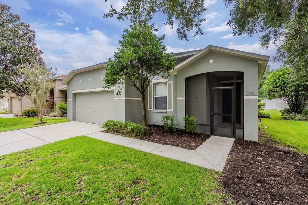 Photo of 16809 Hawkglen Place, Lithia, FL 33547 (MLS # O6333570)