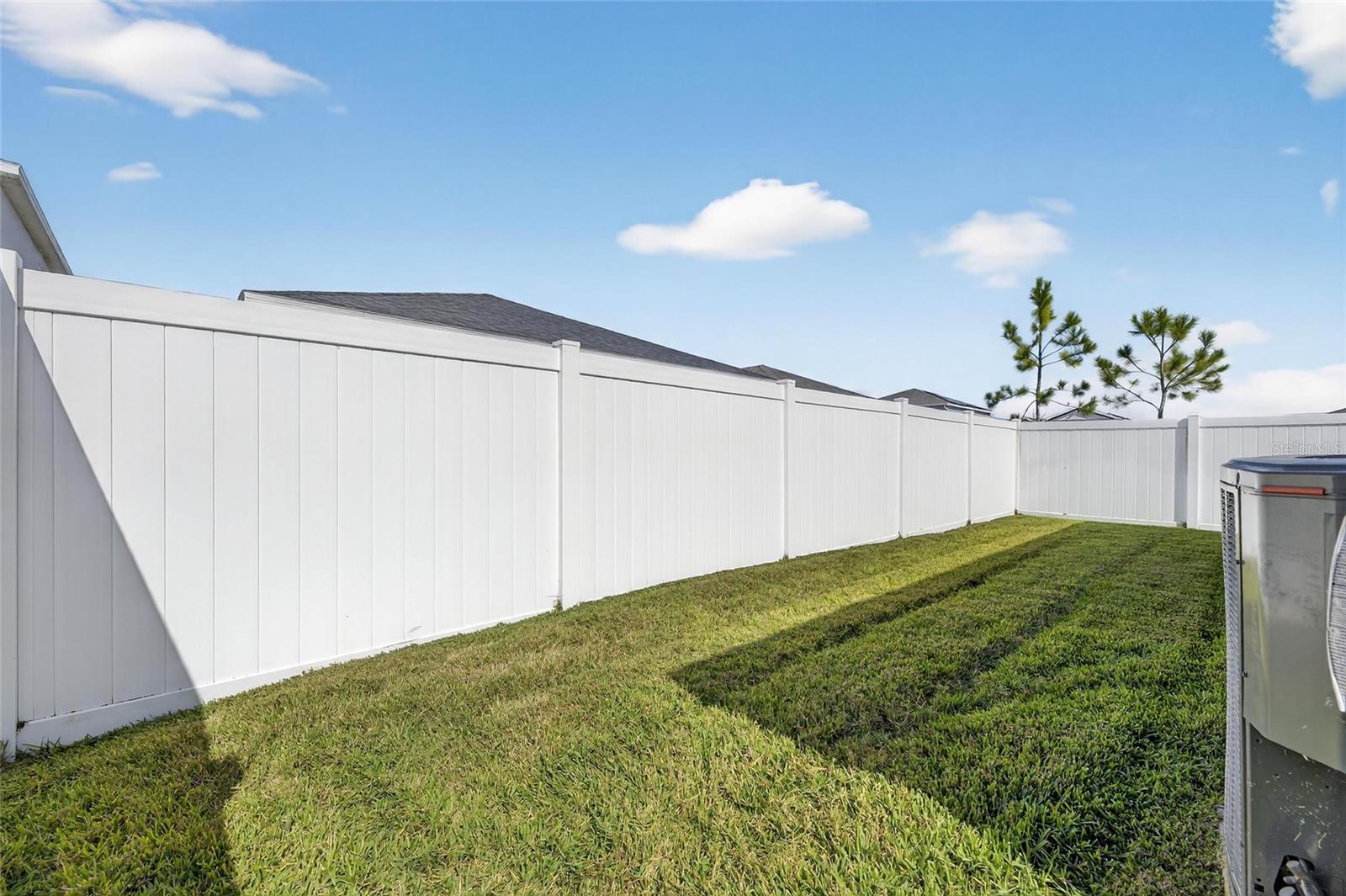 SOUTH FORK S & TR T - Residential Lease