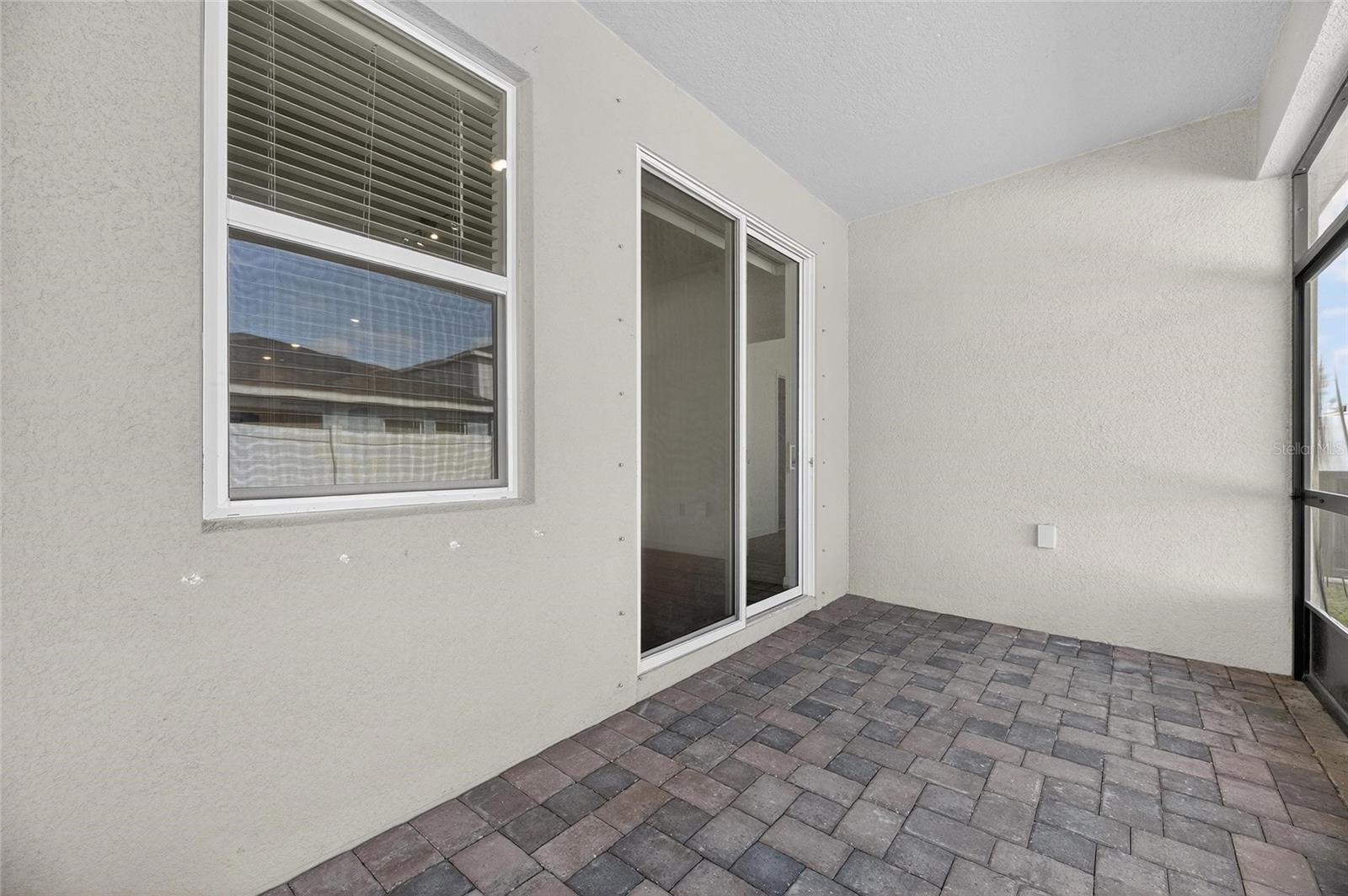 SOUTH FORK S & TR T - Residential Lease