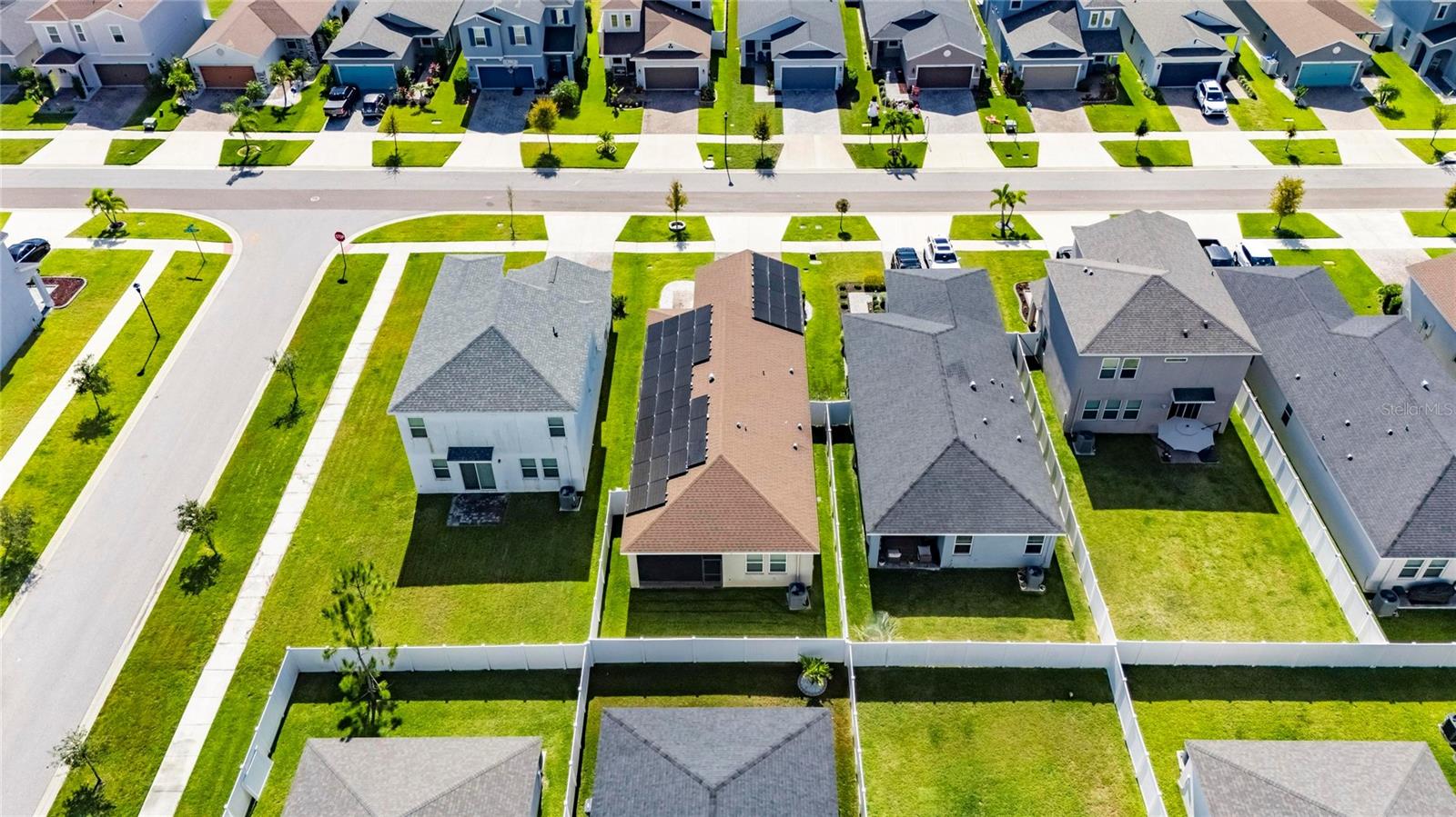 SOUTH FORK S & TR T - Residential Lease