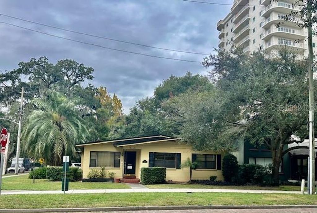 Photo of 501 E Church Street, Orlando, FL 32801 (MLS # O6366671)