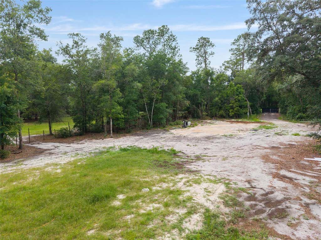 Photo of 261 Ashley Lake Drive, Melrose, FL 32666 (MLS # GC541476)