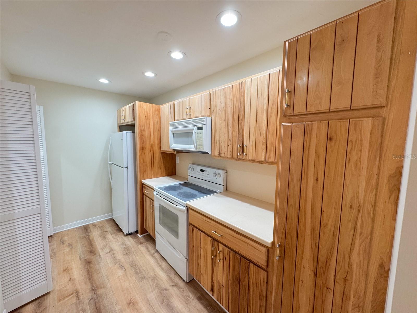 2664 SW 14TH DRIVE 325