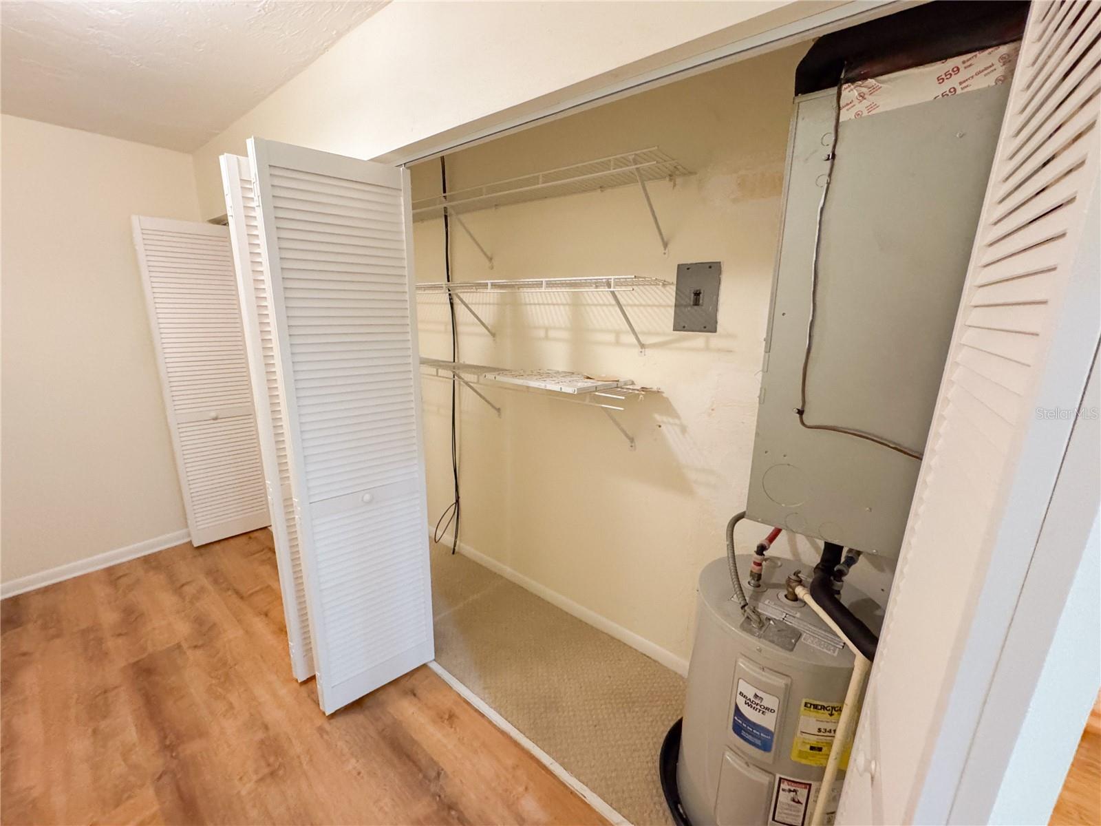 BIVENS LAKE ESTATE S - Residential