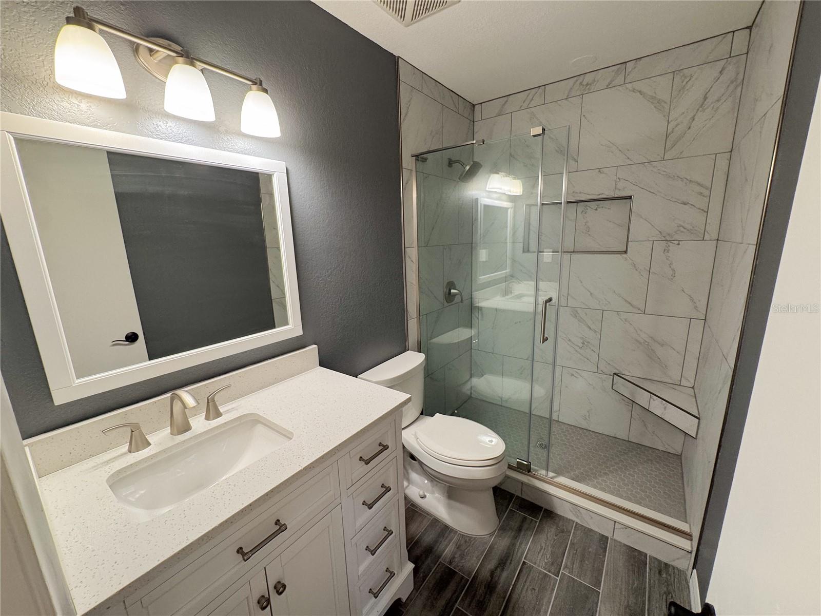 BIVENS LAKE ESTATE S - Residential