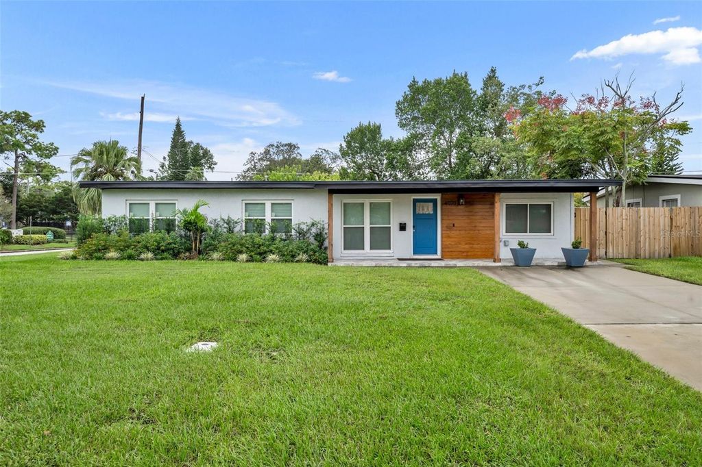Photo of 4020 Ibis Drive, Orlando, FL 32803 (MLS # O6397851)