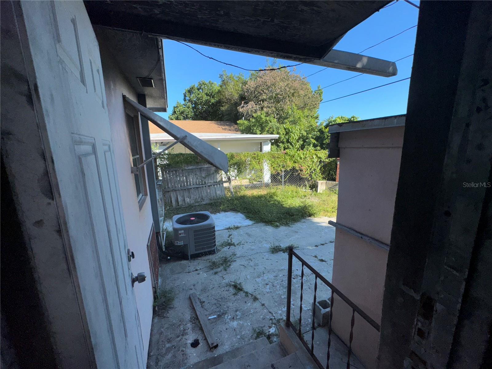 WHITE CAPS SUB - Residential Income