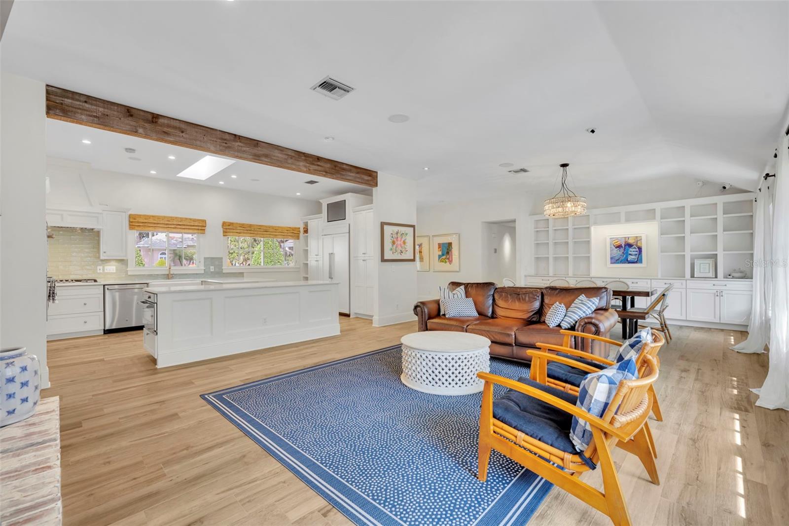 SICILIAN SHORES - Residential