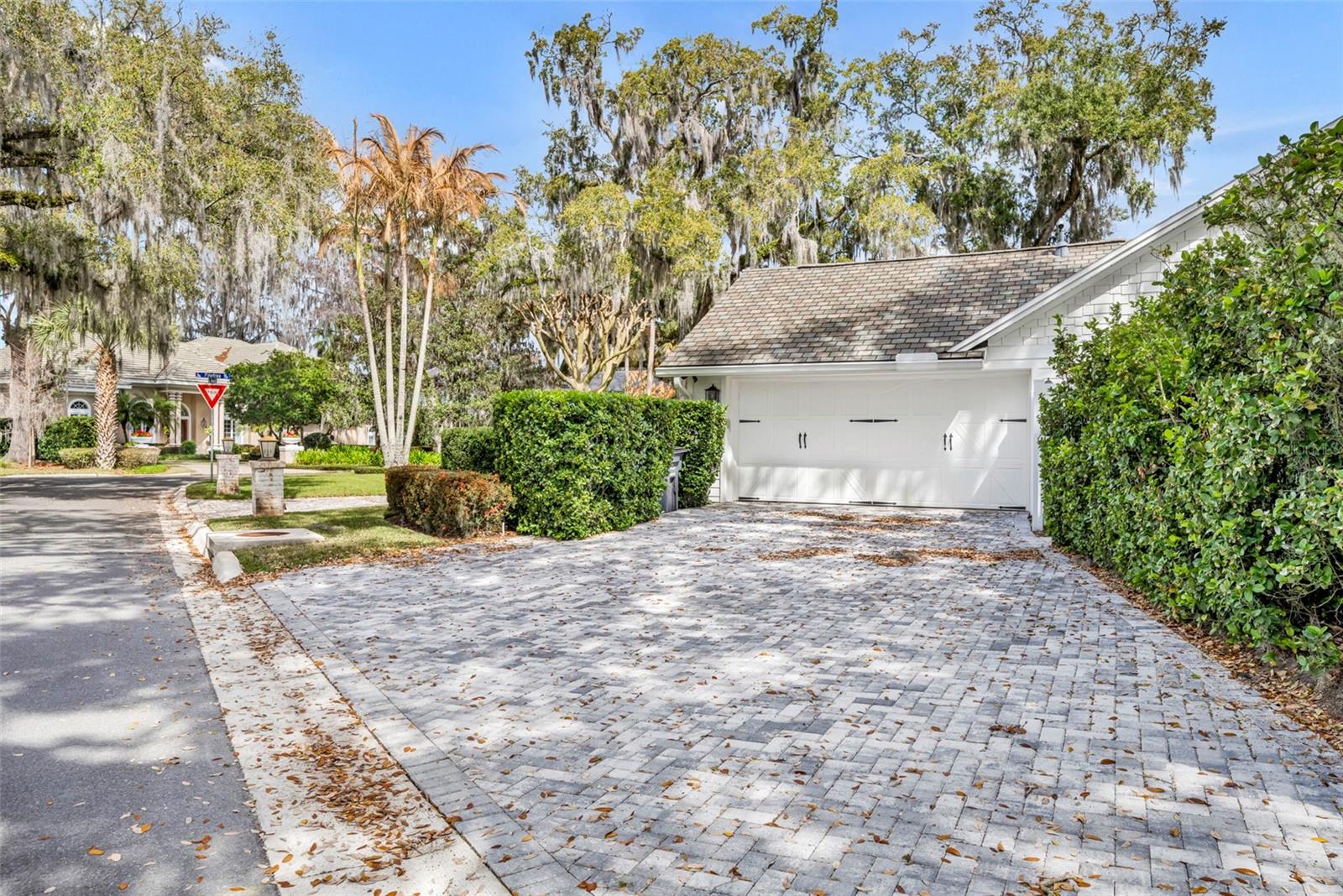 SICILIAN SHORES - Residential