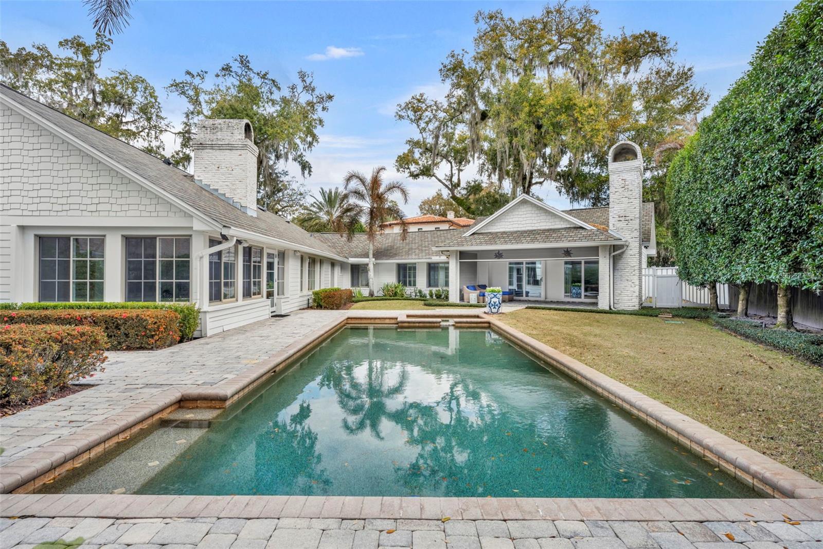 SICILIAN SHORES - Residential