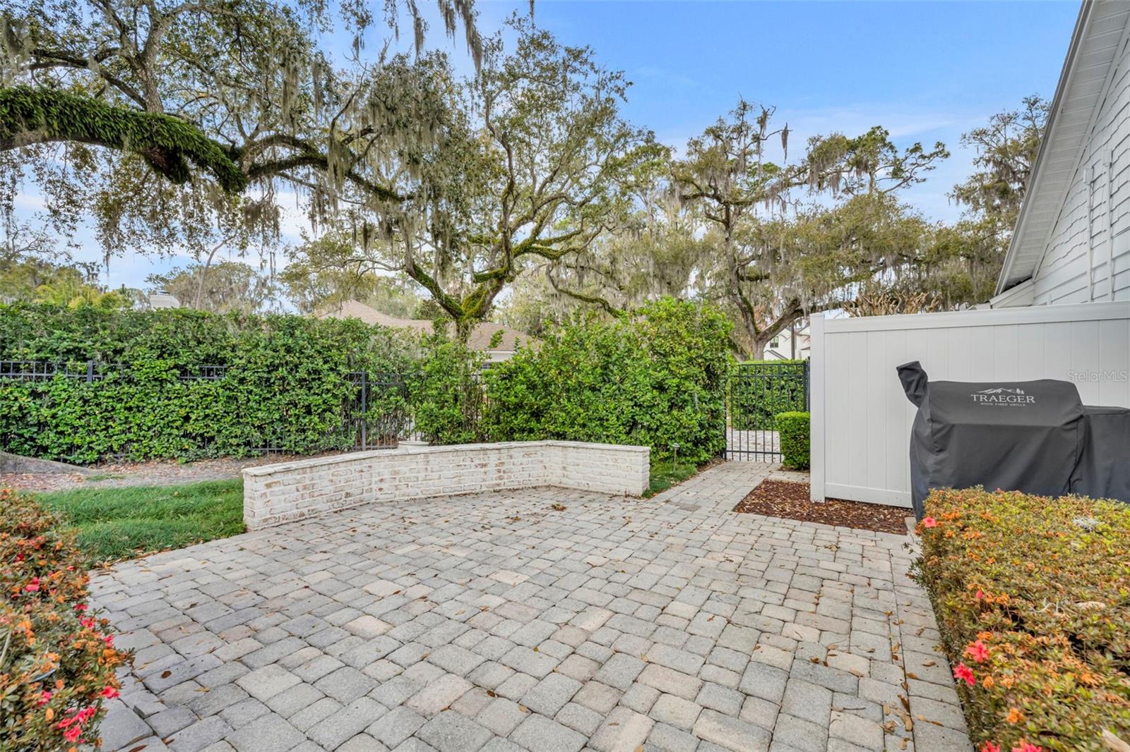 SICILIAN SHORES - Residential