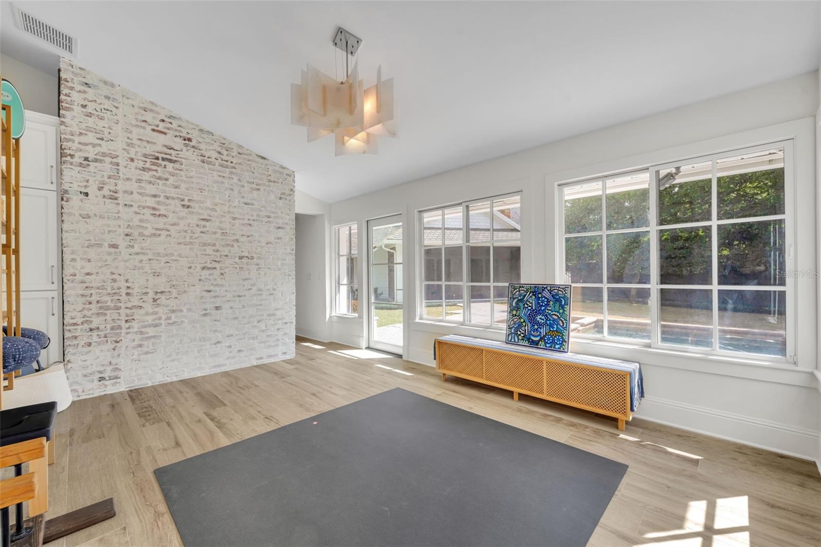 SICILIAN SHORES - Residential