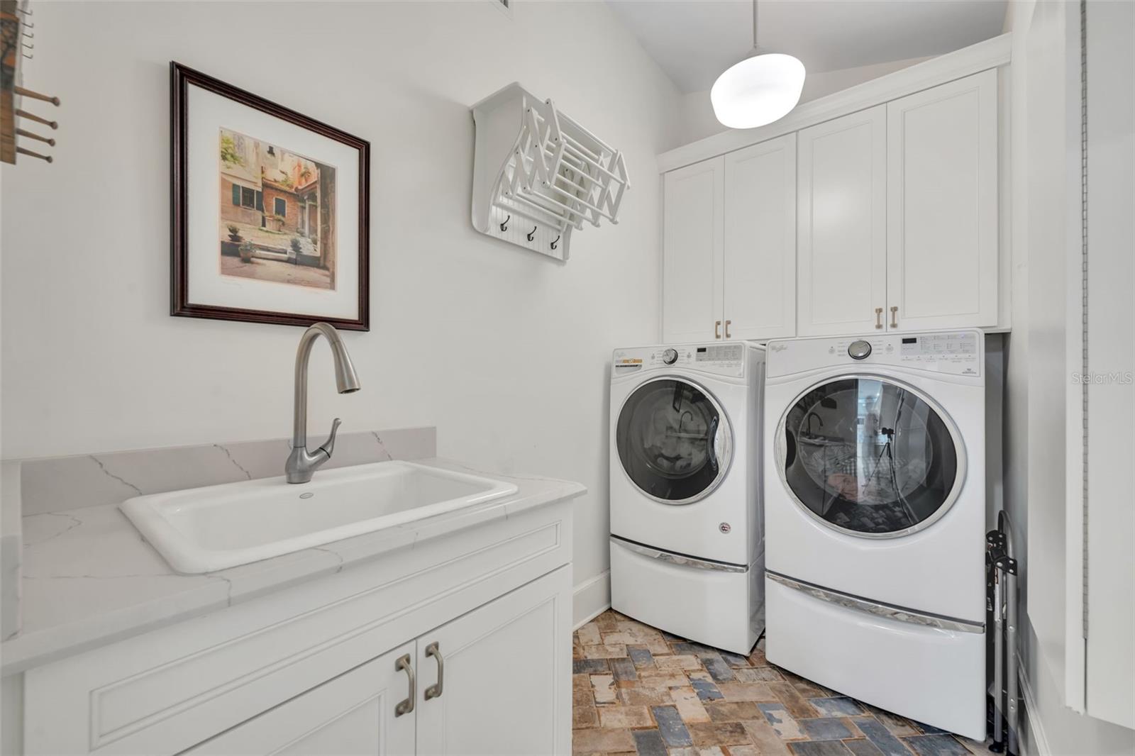 SICILIAN SHORES - Residential