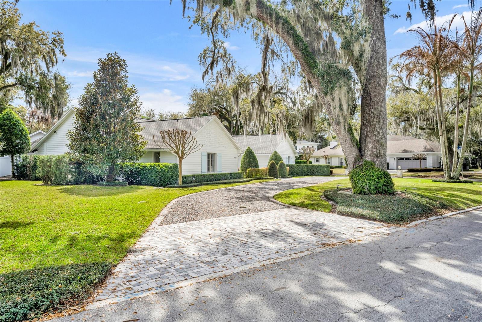 SICILIAN SHORES - Residential