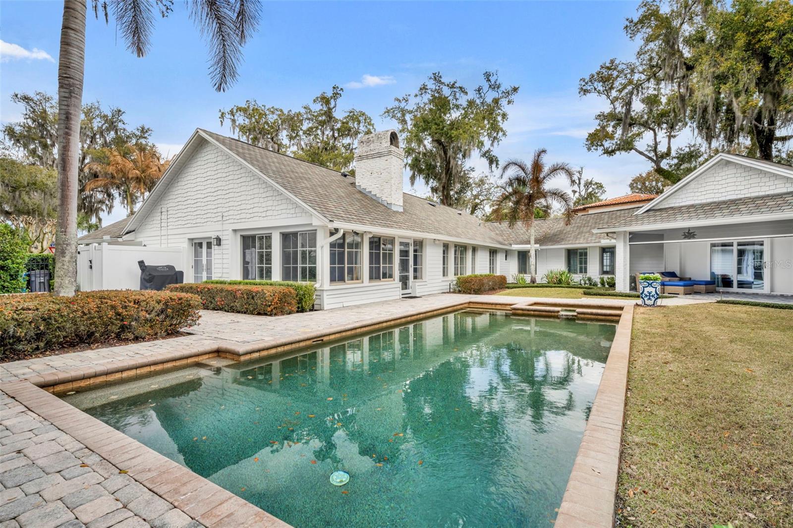 SICILIAN SHORES - Residential