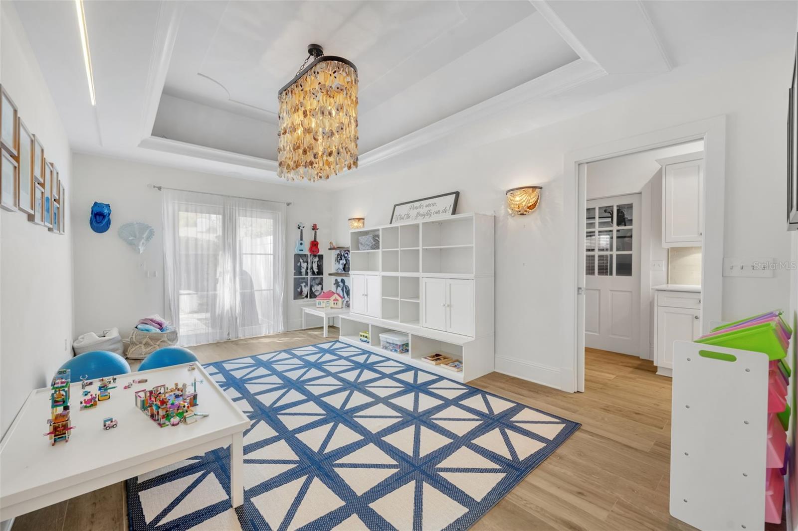 SICILIAN SHORES - Residential