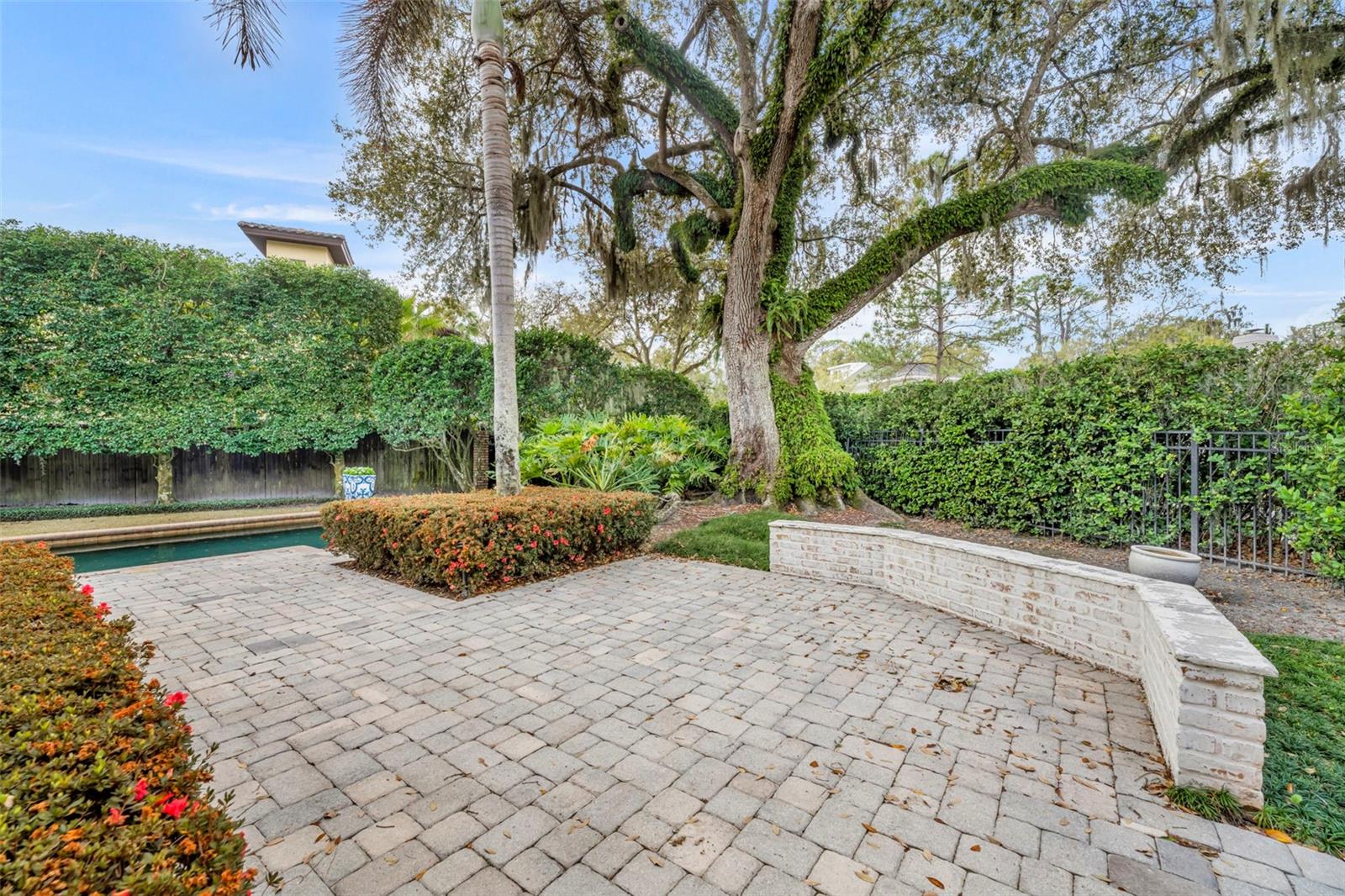 SICILIAN SHORES - Residential